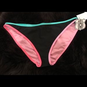 Route 101 Bikini Bottoms NWT